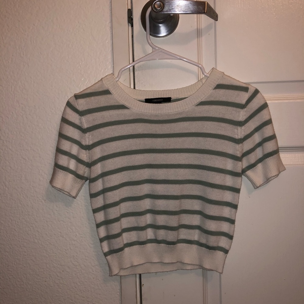 White cropped striped sweater shirt